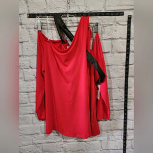 Bold Elements edgy RED shirt with cold shoulder leather detail Size 1X NEW